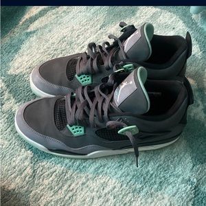 Jordan 4 good shoe to style good quality looks good comfortable and affordable